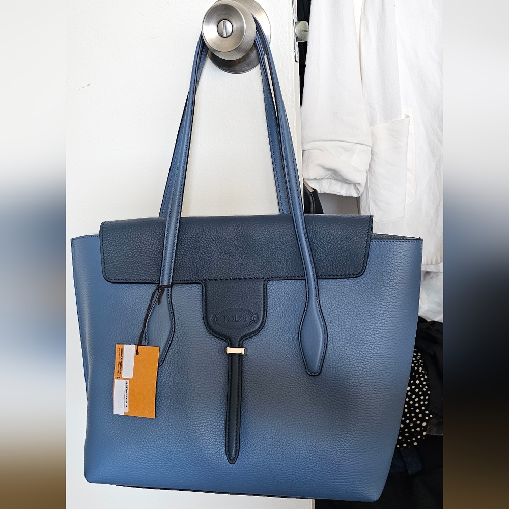 TOD'S Medium Leather Tote